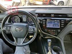 تۆیۆتا کامری